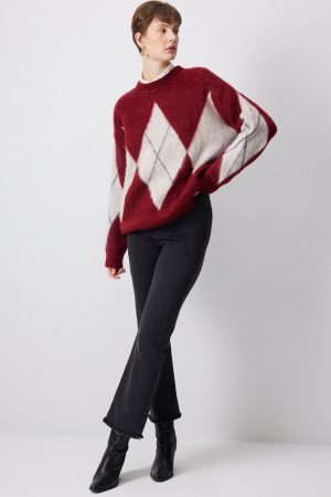 DIAMOND PATTERNED KNIT SWEATER